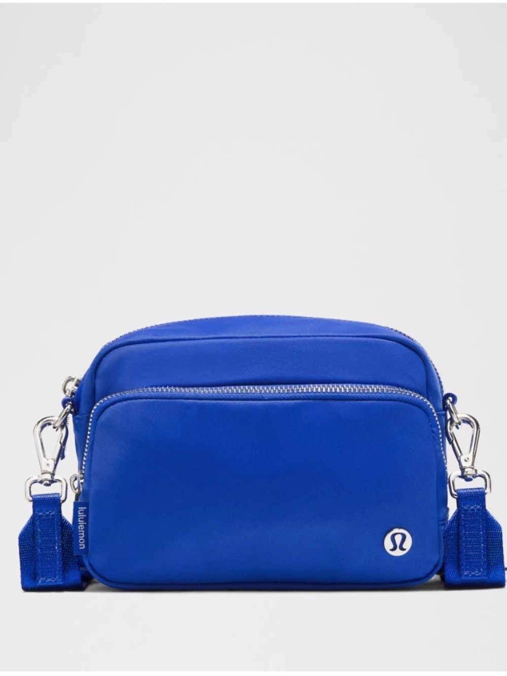 Lululemon Everywhere Crossbody Bag 2L Metal Hardware in Beach Ball Blue/Silver